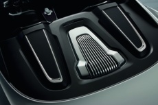 Motorraum des Audi e-tron spyder 2010