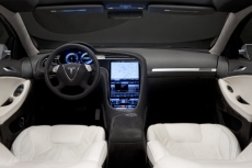 Innenraum des Tesla Model S Elektroautos