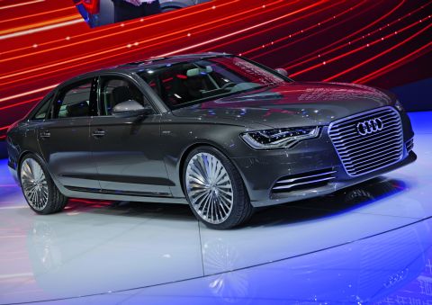 Hybridfahrzeug Audi A6 L e-tron 2012