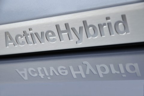 Logo ActiveHybrid X6 BMW