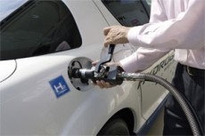 Wasserstoff Tanken beim RX-8 Hydrogen RE 2006