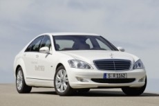 Hybridfahrzeug Mercedes-Benz S400 BlueHybrid 2008