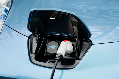 Elektro-Fahrzeug Nissan LEAF 2011