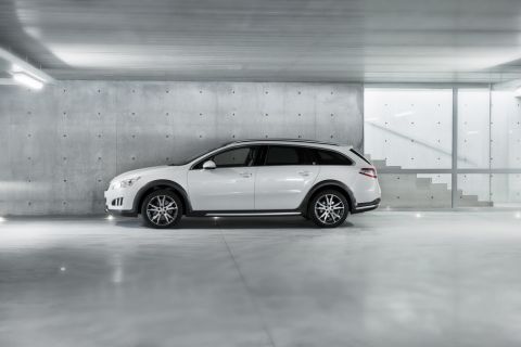 Hybridfahrzeuge Peugeot 508 RXH 2012