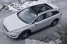 Hybridfahrzeug Peugeot 508 RXH 2012