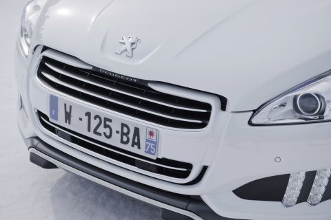 Hybridfahrzeuge Peugeot 508 RXH 2012