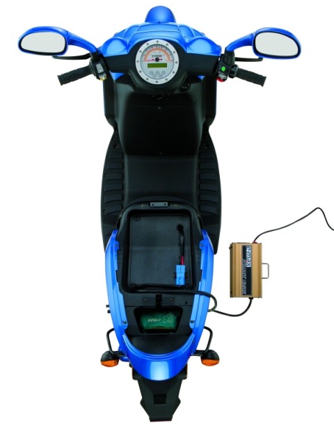 Aufladestation des Elektro-Roller e-max 110S