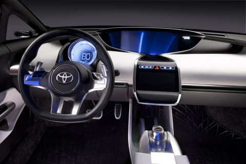 Voll-Hybridfahrzeug Toyota NS4 2012