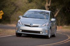 Toyota Prius V 2011