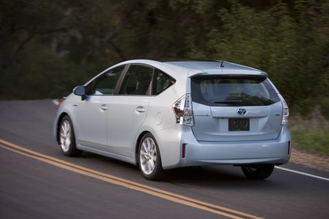 Voll-Hybridfahrzeug Toyota Prius v 2011