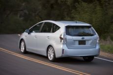 Toyota Prius V 2011