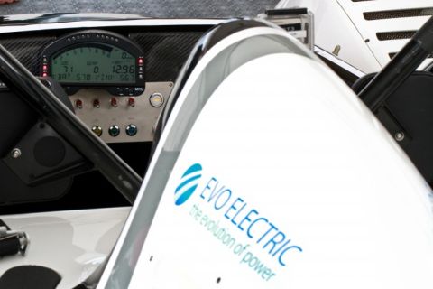 Elektrofahrzeug Toyota TMG EV P001 2011