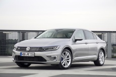 VW Passat GTE 2015